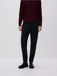 Spodnie chino slim fit - granatowy. Niebieskie spodnie materiałowe męskie Reserved, bez wzorów, z lyocellu. Za 149.99 zł.