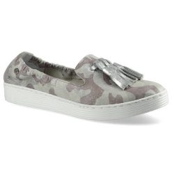 Srebrne Espadryle Lemar Damskie Stylowe Obuwie. Szare espadryle damskie Lemar, z aplikacjami, ze skóry, bez obcasa, na obcasie. Za 159.00 zł.