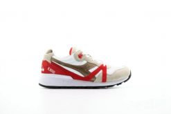 Męskie buty sportowe zamszowe detale N9000 SPARK. Białe buty sportowe na co dzień męskie Diadora, z zamszu, bez zapięcia. Za 590.00 zł.