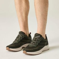Męskie buty sportowe Marine Sport II. Brązowe buty sportowe na co dzień męskie Regatta, z dzianiny, bez zapięcia, na fitness i siłownię. Za 307.00 zł.