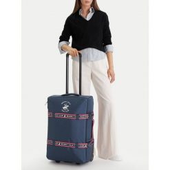 Walizka średnia Beverly Hills Polo Club. Niebieskie walizki Beverly Hills Polo Club, bez wzorów, średnie. Za 299.99 zł.