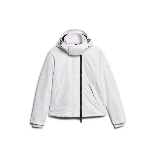 Damska wodoodporna kurtka z kapturem Superdry Mountain. Białe kurtki damskie Superdry., bez wzorów, z kapturem. W wyprzedaży za 395.20 zł.