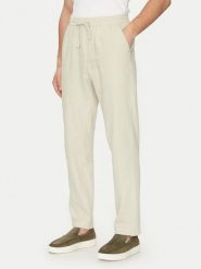 Guess Spodnie materiałowe F5GB02 WH4J0 Zielony Regular Fit. Zielone spodnie materiałowe męskie Guess, z aplikacjami, z bawełny. Za 239.99 zł.