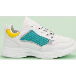 Wygodne Sportowe Buty. Białe buty sportowe na co dzień damskie ButyModne, bez wzorów, z materiału, na fitness i siłownię. Za 79.00 zł.