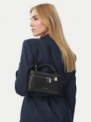 MICHAEL Michael Kors Torebka Jana 32F5SQ1C0L Czarny. Czarne torebki klasyczne damskie MICHAEL Michael Kors, bez wzorów, bez dodatków. Za 1,019.00 zł.