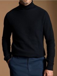 Sweter z golfem - czarny. Czarne swetry męskie Sinsay, l, bez wzorów, bez kołnierzyka. Za 59.99 zł.