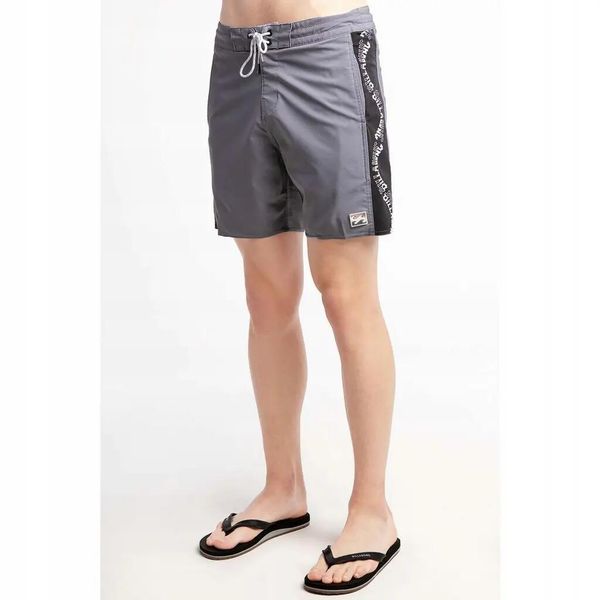 SPODENKI MĘSKIE BILLABONG SPORTOWE BD-2BIP2-0909-31 PRZED KOLANO KOLOR SZARY. Szare szorty męskie Billabong, na lato, bez wzorów, z bawełny, eleganckie. Za 299.00 zł.