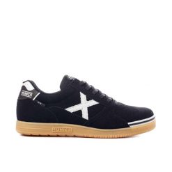 Buty sportowe Munich 3111008 męskie. Czarne buty sportowe na co dzień męskie munich, na lato, z materiału, bez zapięcia. Za 340.65 zł.