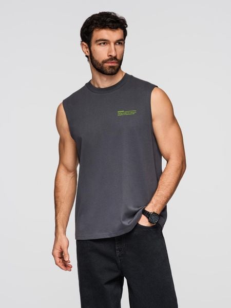 Bawełniana męska koszulka bez rękawów TANK TOP - grafitowa V2 - Rozmiar: M. Szare t-shirty sportowe męskie Ombre Clothing, na lato, m, z bawełny, bez ramiączek, na fitness i siłownię. Za 129.99 zł.