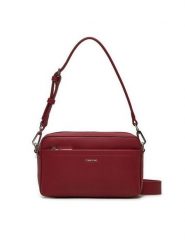Calvin Klein Torebka Ck Must Convertible Camera Bag K60K612280 Bordowy. Czerwone torebki klasyczne damskie CALVIN KLEIN, bez wzorów, ze skóry, bez dodatków. Za 429.99 zł.