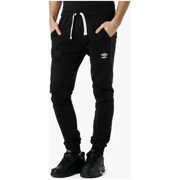 Umbro Spodnie Slim Fit Fleece , czarny, rozmiar M. Czarne spodnie materiałowe męskie Umbro, bez wzorów, z bawełny. W wyprzedaży za 63.99 zł.