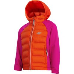 Softshell dziewczecy (98-116) JSFD300 - fuksja. Czerwone kurtki softshell damskie 4F JUNIOR, m, bez wzorów, z meshu, z kapturem. W wyprzedaży za 99.99 zł.