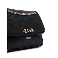 Torebka Guess. Czarne listonoszki damskie Guess, z aplikacjami, bez dodatków. Za 569.99 zł.