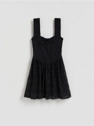 Koronkowa sukienka mini - czarny. Czarne sukienki damskie Reserved, l, bez wzorów, z dzianiny, bez kołnierzyka, bez ramiączek, mini, rozkloszowane. Za 129.99 zł.