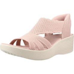 Sandały SKECHERS 120012S Rose. Czerwone obuwie trekkingowe damskie Skechers, bez wzorów, z tkaniny, bez obcasa. Za 278.99 zł.