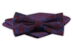 Mucha Męska z Poszetką - Alties - Bordo z Niebieskim Wzorem w Kwiaty. Czerwone krawaty i muchy męskie Alties, bez wzorów, eleganckie. Za 54.00 zł.