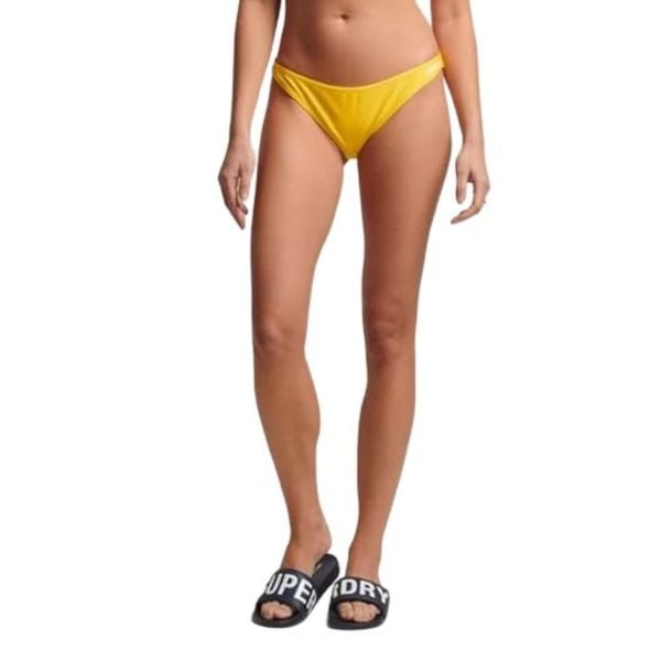 Dół od bikini Superdry Code Essential Bikini Brief. Żółte bikini damskie Superdry., bez wzorów. W wyprzedaży za 95.05 zł.