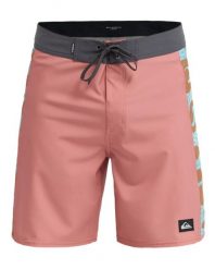 Spodenki boardshort dla Mężczyzn SURFSILK ARCH 18" Różowy. Czerwone kąpielówki męskie Quiksilver, l, bez wzorów, z materiału, do pływania. Za 209.99 zł.