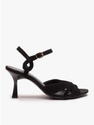 Czarne sandały na szpilce. Czarne sandały damskie Ryłko, bez wzorów, z gumy, bez obcasa, na obcasie. Za 399.99 zł.