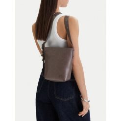 Torebka G-Star Raw. Brązowe listonoszki damskie G-Star Raw, bez wzorów, bez dodatków. Za 199.99 zł.