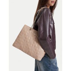 Torebka Nine West. Brązowe torebki klasyczne damskie Nine West, bez wzorów, bez dodatków. Za 249.99 zł.