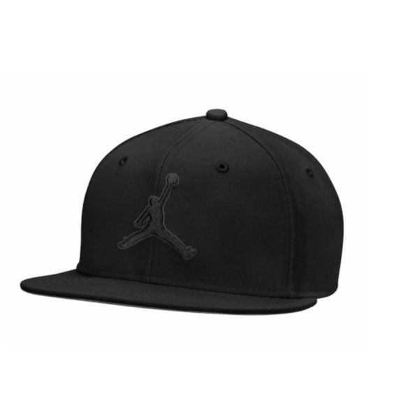 Czapka z daszkiem Air Jordan Jumpman Pro Czarna - FV5296-011. Czarne czapki męskie Jordan, bez wzorów. Za 148.34 zł.