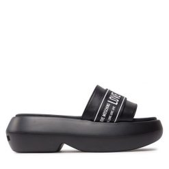 Klapki LOVE MOSCHINO. Czarne klapki damskie Love Moschino, bez wzorów, bez obcasa. Za 869.99 zł.
