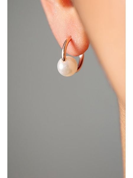 Lodie Silver Srebrne kolczyki-kreole z perłami rozmiar: onesize. Szare kolczyki damskie Lodie Silver, z perłą, srebrne. Za 43.95 zł.