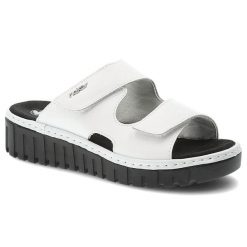 Klapki damskie Rieker, cholewka ze skóry naturalnej z regulowanymi paskami na rzepy odkryty fason profilowana wkładka, białe, V1392-80. Białe klapki damskie Rieker, bez wzorów, ze skóry, bez obcasa. Za 299.00 zł.