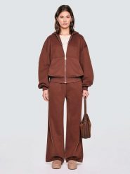 BIG STAR Spodnie dresowe w kolorze brązowym rozmiar: M. Brązowe spodnie dresowe damskie Big Star, m, bez wzorów, z dresówki. Za 99.99 zł.