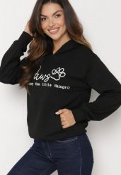 Czarna Bluza z Bawełną i Kapturem Ozdobiona Napisem Zalabina. Czarne bluzy z kapturem damskie Born2be, l, z bawełny. Za 79.99 zł.