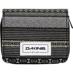Dakine Portfel Soho 8290003-W19 Zion. Portfele damskie Dakine, bez wzorów. W wyprzedaży za 57.00 zł.