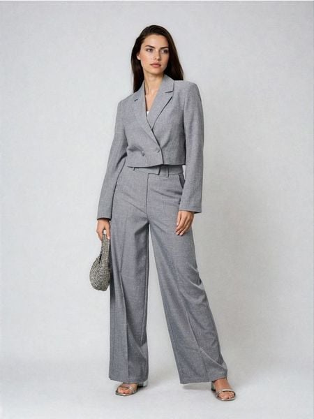 Eleganckie spodnie wide leg - szary. Szare spodnie materiałowe damskie Sinsay, bez wzorów, eleganckie. Za 59.99 zł.