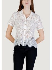 Morgan Koszula 261-DLILA Biały Regular Fit. Białe koszule damskie Morgan, m, bez wzorów, z syntetyku, bez kołnierzyka, bez ramiączek. Za 229.99 zł.