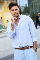 Pasek męski skórzany do spodni casual garnituru automat gładki jasny brąz Beltimore A41 : Kolory - brązowy, beżowy, Rozmiar pasków - r.95-110 cm. Brązowe paski męskie bez wzorów, ze skóry, casualowe. Za 64.99 zł.