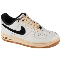 Buty Nike Air Force 1 07 W DR0148-101 białe. Białe buty sportowe na co dzień damskie bez wzorów, z gumy, do koszykówki, nike air force. Za 708.57 zł.