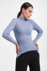 Sweter wełniany WOLFORD. Swetry klasyczne damskie Wolford, s, z wełny, bez kołnierzyka. W wyprzedaży za 1,013.67 zł.
