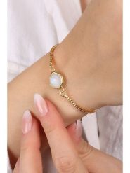 Pierres delicates Pozłacana bransoletka z kamieniem księżycowym rozmiar: onesize. Białe bransoletki damskie Pierres delicates, pozłacane. Za 69.58 zł.