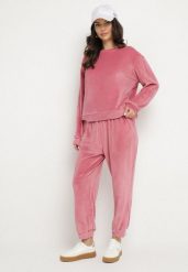 Różowy Welurowy Komplet Dresowy Bluza i Spodnie Typu Jogger Lisilwena. Czerwone bluzy bez kaptura damskie Born2be, l, z dresówki. Za 89.99 zł.