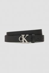 CALVIN KLEIN Czarny damski pasek ze srebrnym CK. Czarne paski damskie CALVIN KLEIN, bez wzorów. W wyprzedaży za 149.99 zł.
