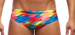 Kąpielówki męskie Funky Trunks Stroked - slipy. Brązowe kąpielówki męskie FUNKY TRUNKS, m, bez wzorów, z elastanu, do pływania. Za 139.00 zł.