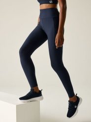 Dare 2b Legginsy funkcyjne "Hustle" w kolorze granatowym rozmiar: 36. Niebieskie legginsy damskie Dare 2b, bez wzorów, z materiału. Za 109.52 zł.