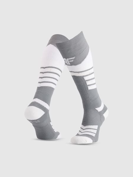 4F Skarpety narciarskie damskie - szare 35-38. Szare skarpetki damskie 4f, bez wzorów. Za 79.99 zł.