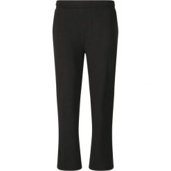 Spodnie dresowe proste Virtus Kayce V2. Czarne spodnie dresowe męskie VIRTUS, bez wzorów, z dresówki. Za 226.50 zł.