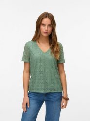 Vero Moda Bluzka w kolorze zielonym rozmiar: XL. Zielone bluzki damskie Vero Moda, xl, bez wzorów, bez kołnierzyka, bez ramiączek. Za 61.46 zł.