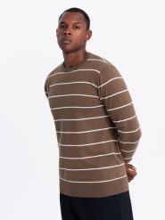 Męski sweter casualowy w poziome paski – brązowy V3 OM-SWSW-0143 - XXL. Brązowe swetry męskie Ombre Clothing, l, z aplikacjami, z bawełny, bez kołnierzyka. W wyprzedaży za 79.99 zł.