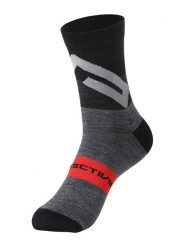 Protective Skarpety kolarskie "Stain" w kolorze szaro-czarnym rozmiar: 36-39. Czarne skarpetki męskie Protective, bez wzorów, z materiału. Za 26.45 zł.