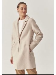 TATUUM Wełniany płaszcz w kolorze kremowym rozmiar: 38. Brązowe płaszcze damskie Tatuum, bez wzorów, z wełny. Za 610.62 zł.