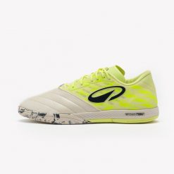 Buty do piłki nożnej halowej Kipsta Ginka Pro V2. Białe buty sportowe na co dzień damskie KIPSTA, bez wzorów, z kauczuku, do piłki nożnej. Za 299.99 zł.