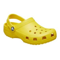 Klapki Crocs Classic. Żółte klapki damskie Crocs, bez wzorów, bez obcasa. Za 169.99 zł.